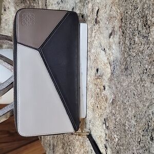 Loewe EUC Puzzle Anagram Leather Long Wallet Round Zip Unisex Authentic